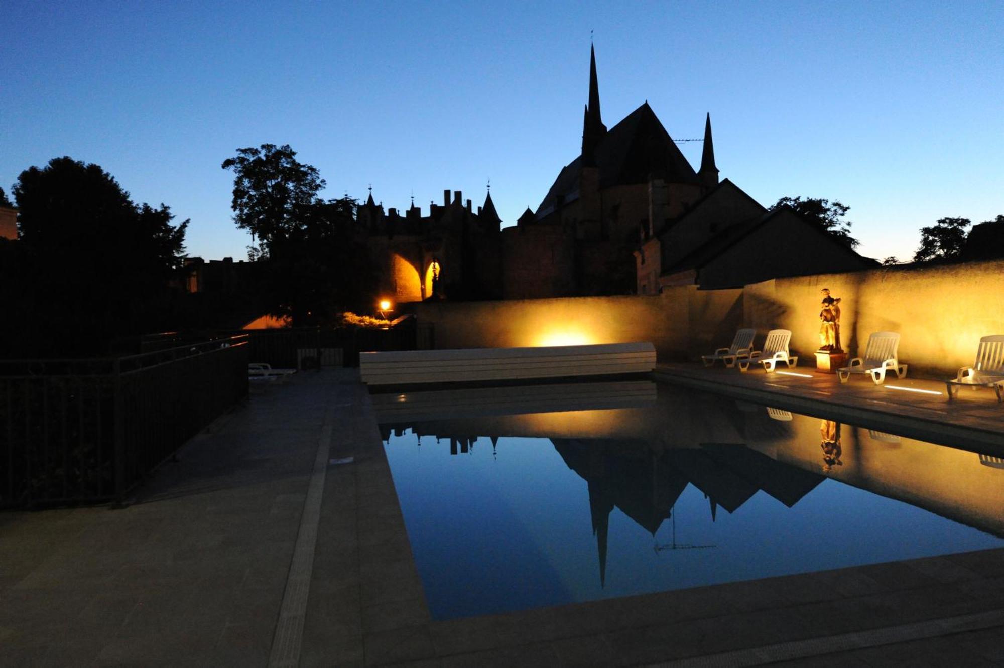 Hotel Spa Le Relais Du Bellay Монрёй-Беле Экстерьер фото