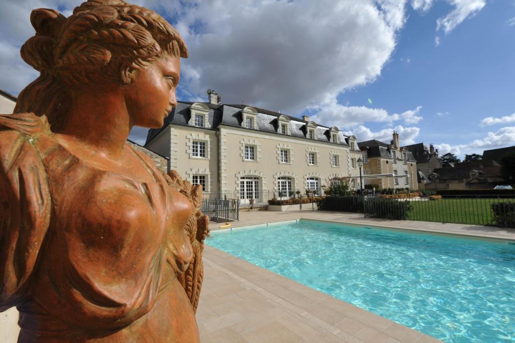 Hotel Spa Le Relais Du Bellay Монрёй-Беле Экстерьер фото